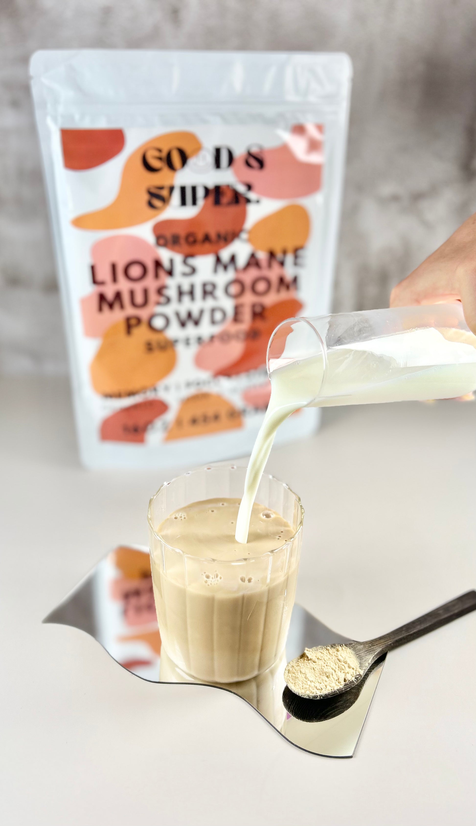 Organic lions mane mushroom powder . The perfect addition to your morning coffee to improve focus and mood